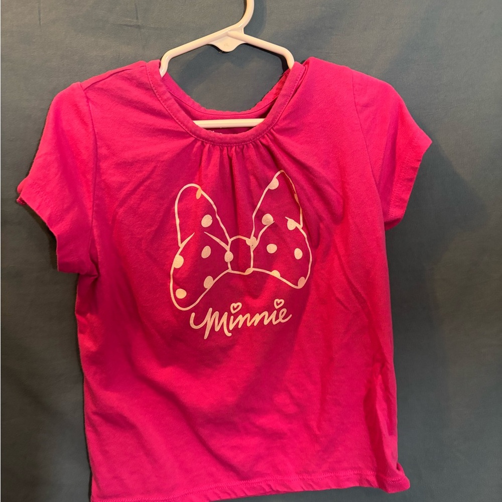 Disney Minnie Graphic Tee in Bright Pink